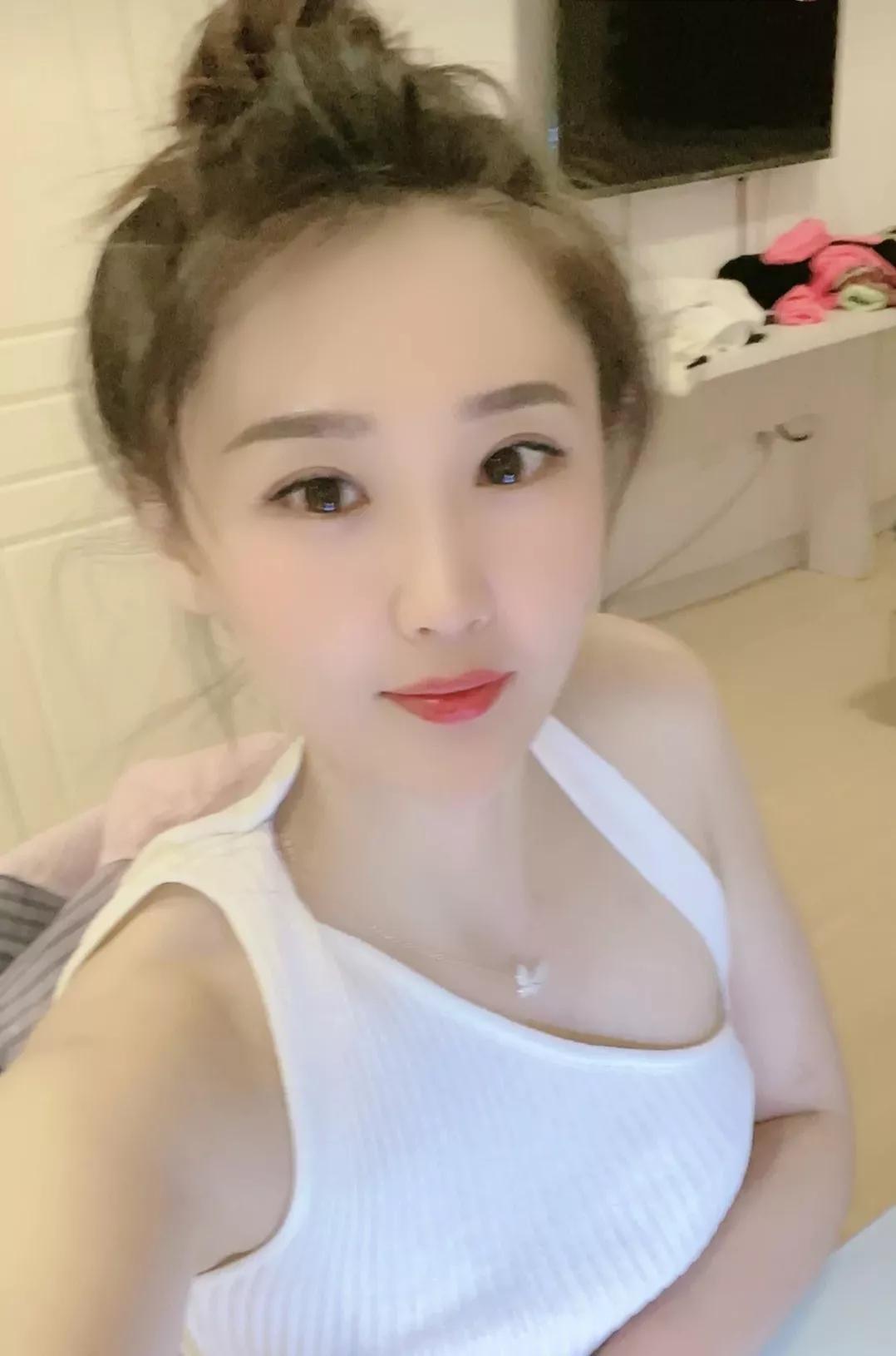 三相稳压器电压不足,三相稳压器输出电压过高怎么回事