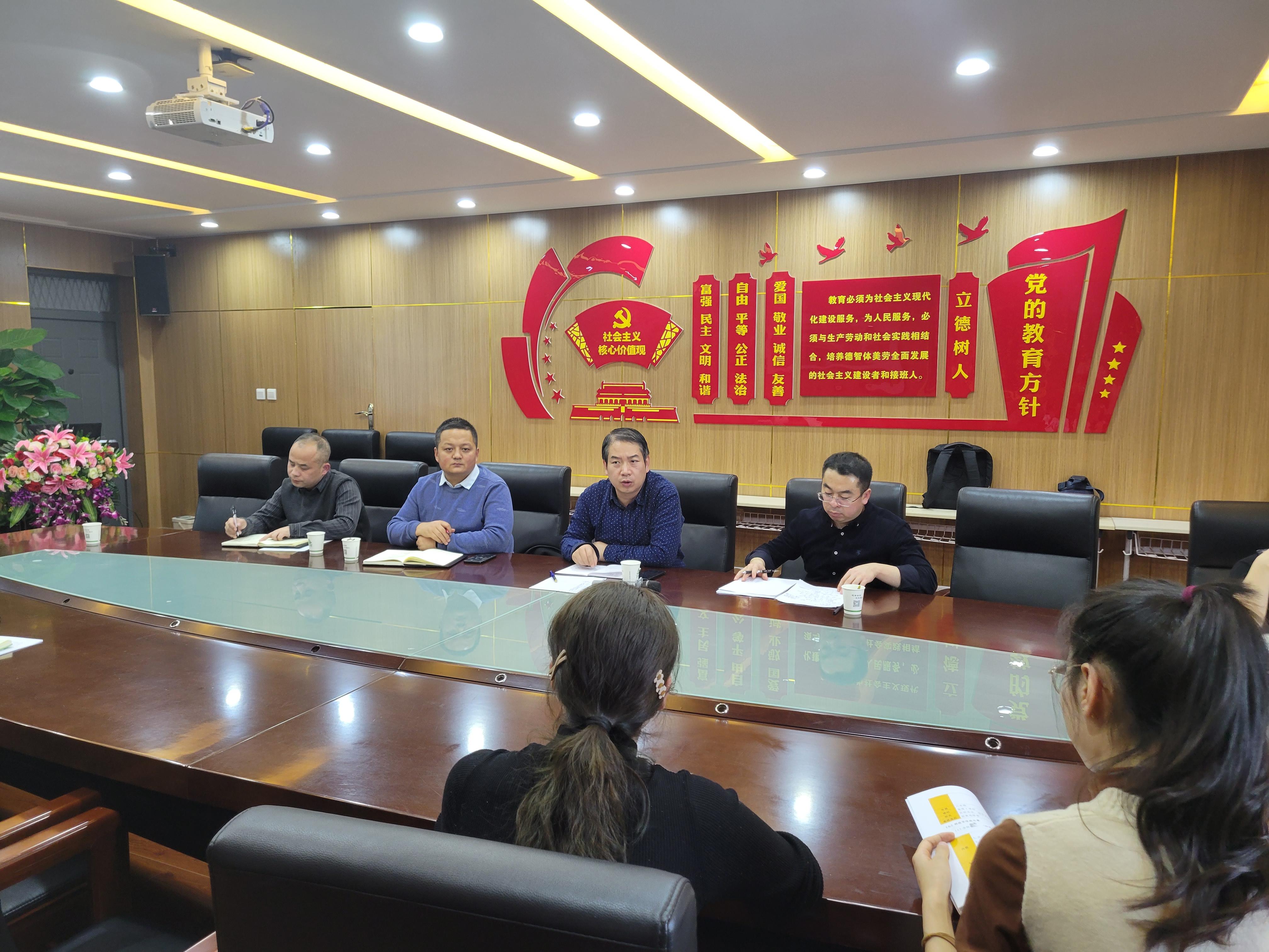 西安国际陆港第一小学教学水平,西安市国际陆港第一小学电话