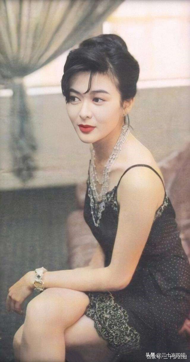 90年代香港女明星衣服,90年代香港女性穿着打扮
