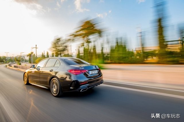 2019款奔驰c级c180l时尚型好不好,首试全新奔驰c级1.5t弱不弱鸡
