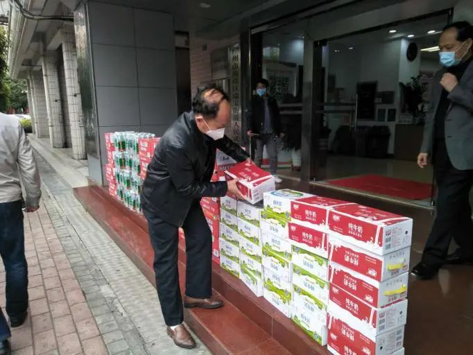 海珠｜“我们是一家人！”一碗面、一份饺子……瑞宝少数民族同胞这样支持抗疫