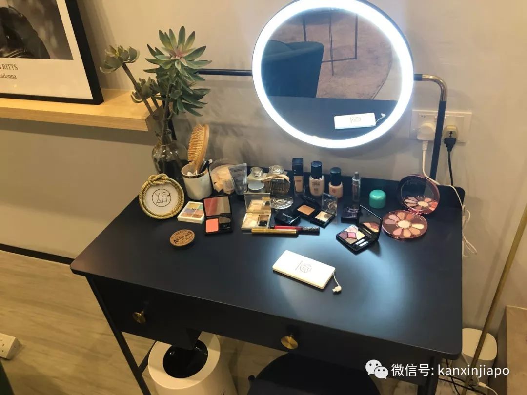 额头长闭口毛孔粗大爆痘怎么办,皮肤爆痘起闭口怎么回事