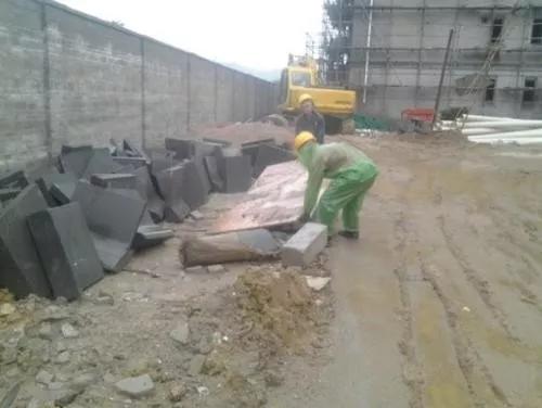 浇筑混凝土突然下大雨怎么办,刚浇筑混凝土下雨怎么保护