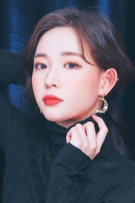 明星同款爱心气质高级轻奢耳饰,明星同款耳饰最好看的