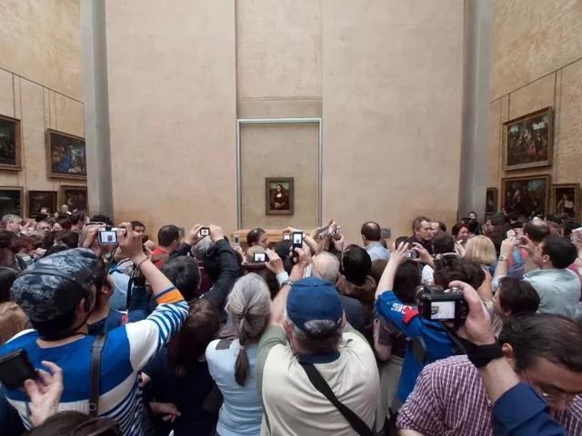 龙虾没人吃、奢侈品没人买、蒙娜丽莎没人看,全世界等中国人出门消费!