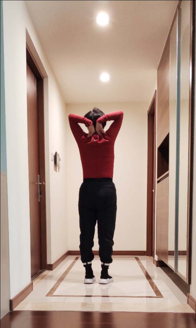 一个动作十天治肩周炎,查找治肩周炎的妙招