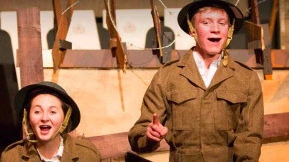 伊顿公学和哈罗公学哪个更好,切尔滕纳姆女子学校排名