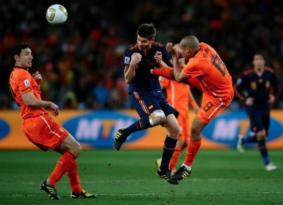 米兰德比冲突,卢卡库伊布冲突完整版