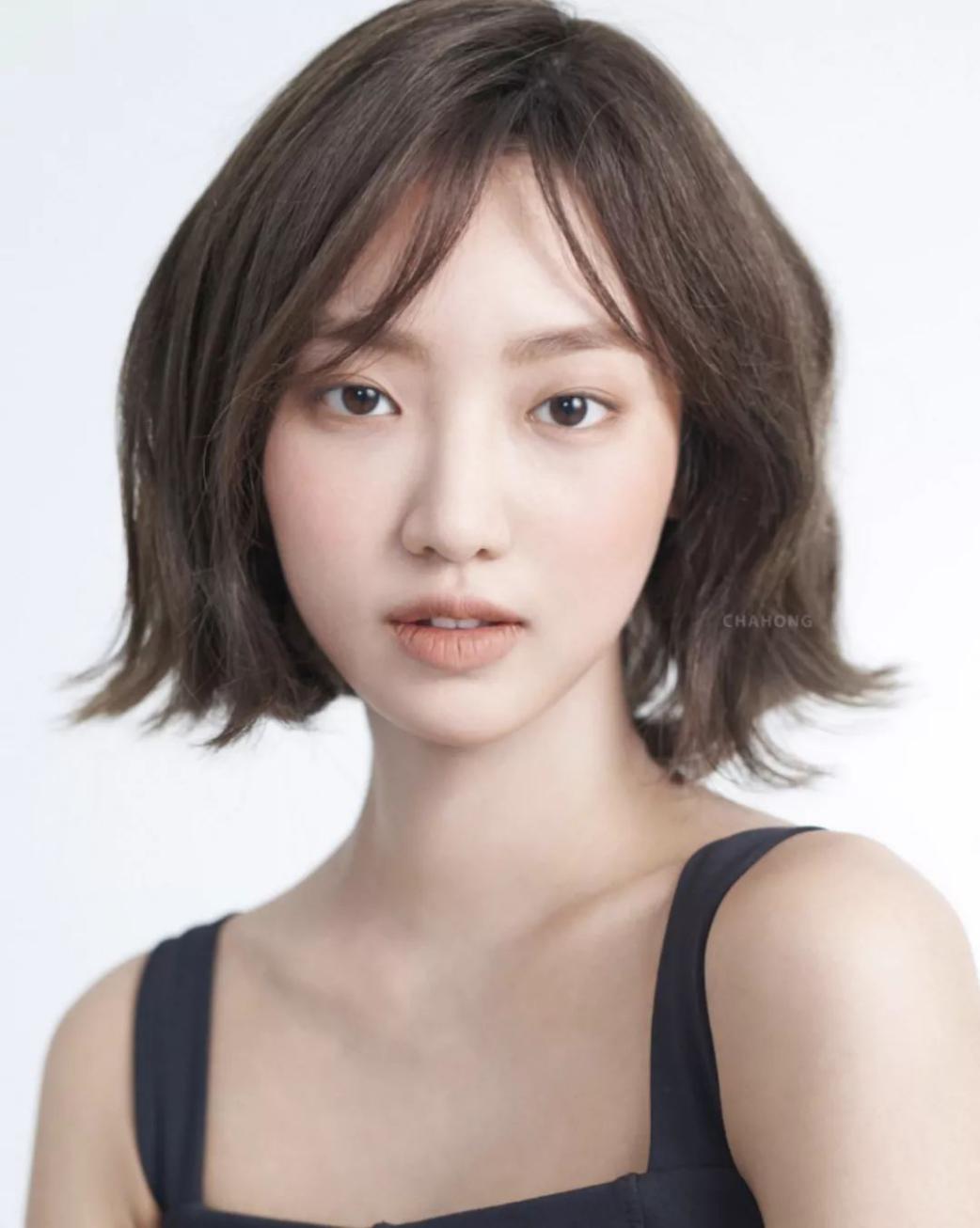 根据脸型设计发型减龄小脸好打理,发型设计与脸型搭配干练马尾