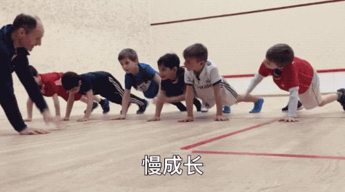 适合孩子家里室内锻炼的运动,适合三四岁儿童的室内体能运动