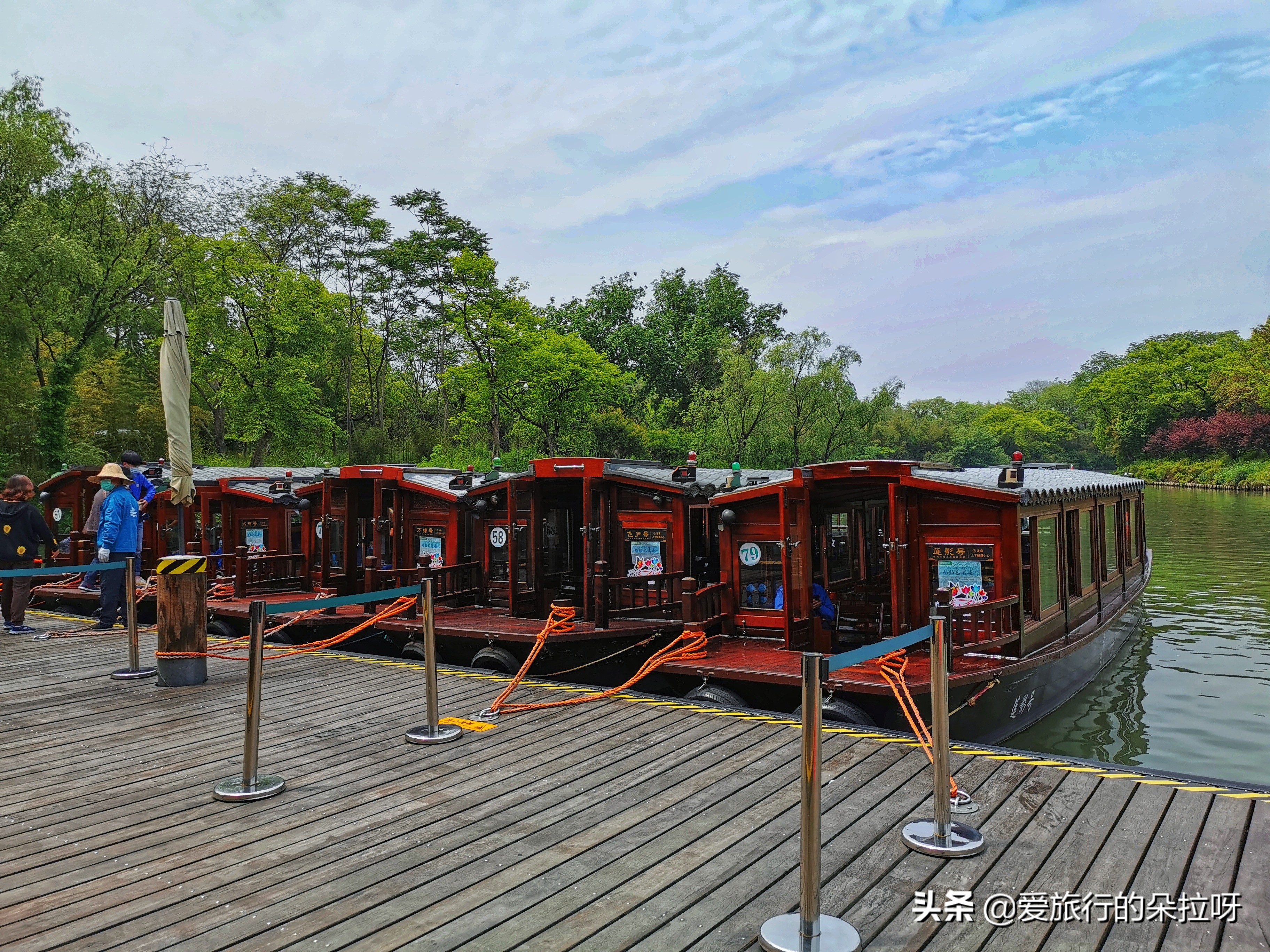 一曲溪水,一曲溪流一曲烟的意思