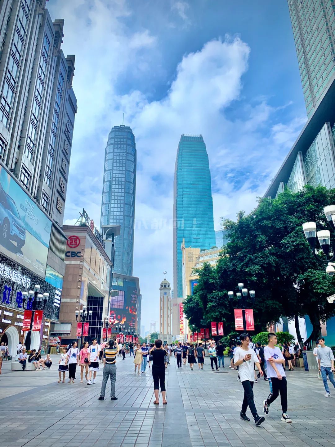 暴走重庆成都,重庆三大核心商圈