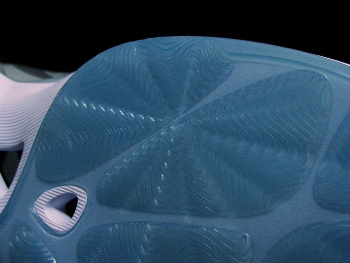 kd14水晶底耐磨吗,没有外底的鞋耐磨就不好吗