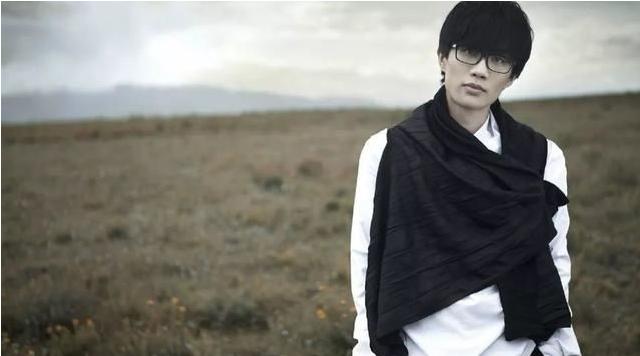 高音怎么简单唱出来,高音怎么唱上去很轻松又不假