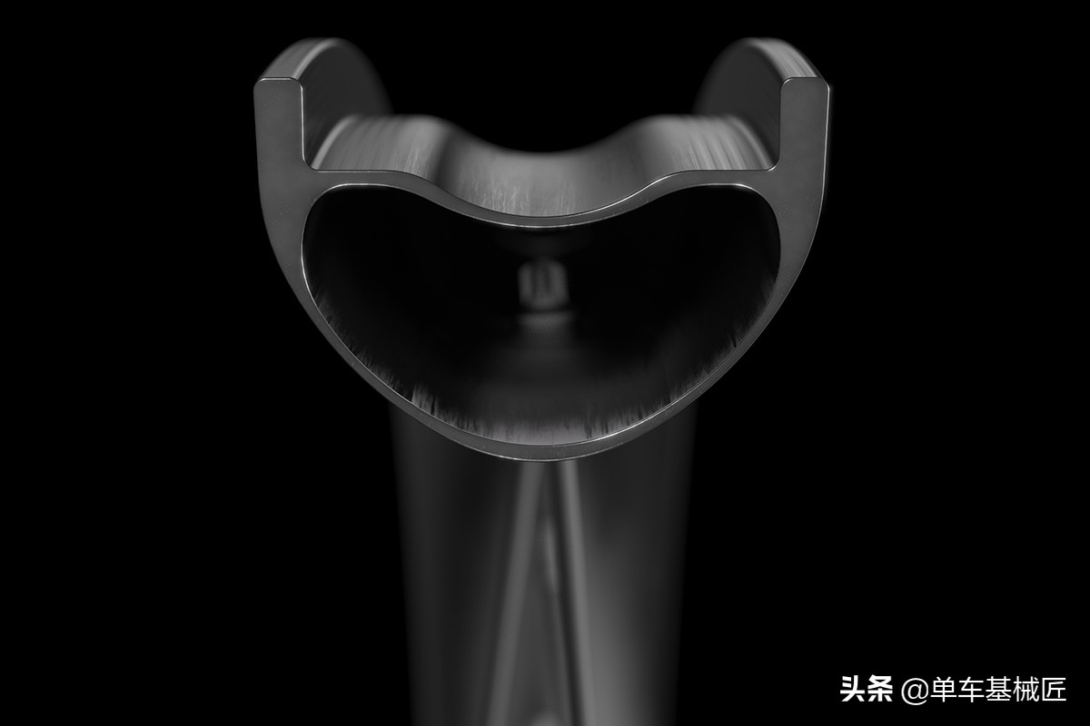 快讯：DTSWISS2021款15011700轮组，从轮框到花鼓全面升级