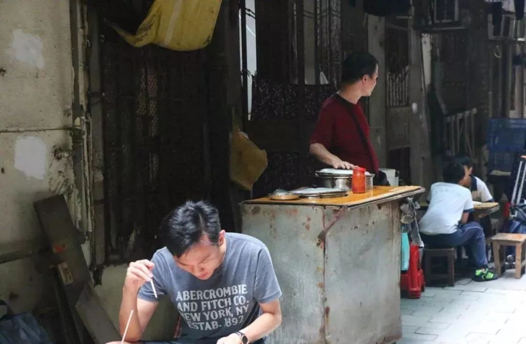 广东女孩漂亮怎么说,邱淑贞泼辣