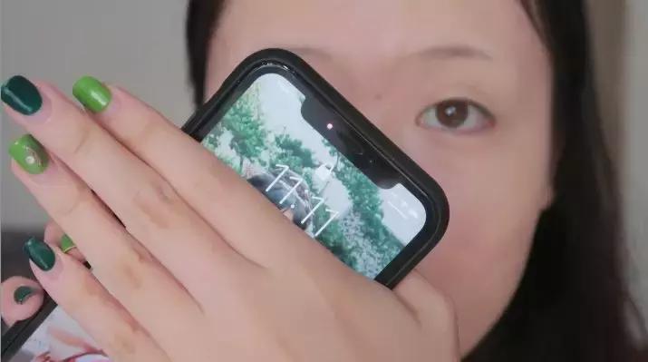 兰蔻沁水和雅诗兰黛测评,兰蔻奇迹薄纱和雅诗兰黛沁水比较