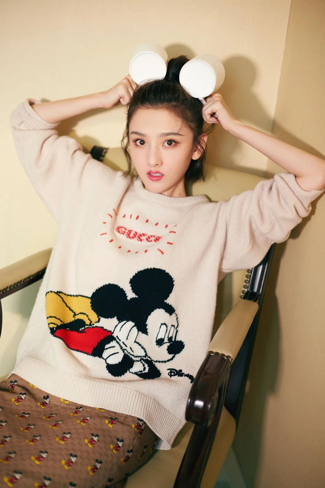 迪丽热巴薄唇,把迪丽热巴换成黄金比例脸