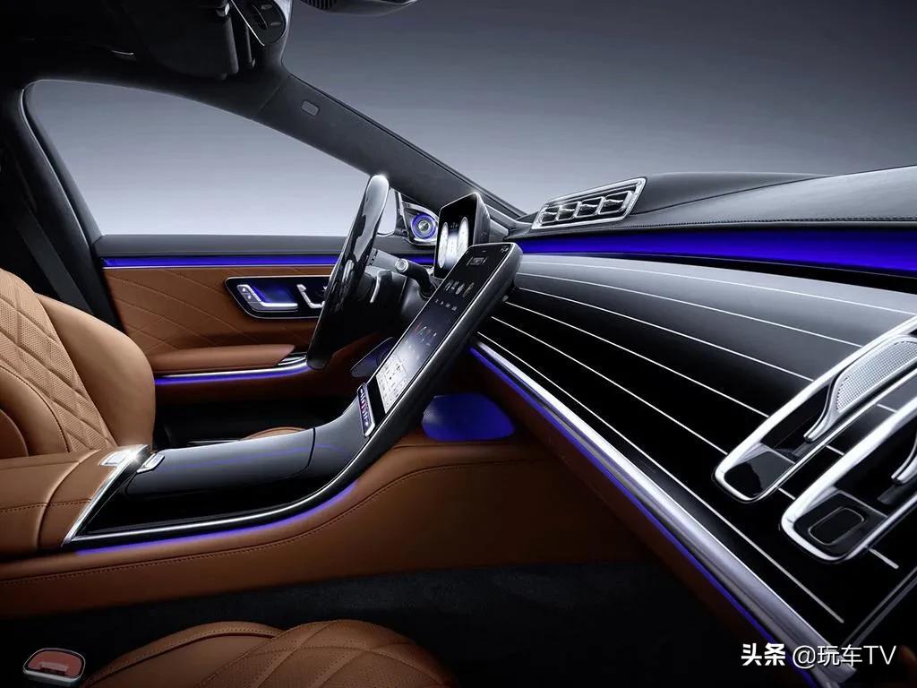 科技爆棚和极致简约奔驰和劳斯莱斯在想啥？