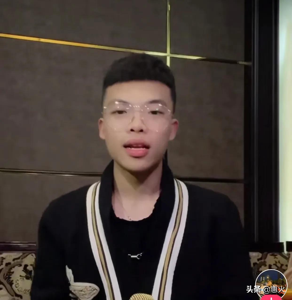 洋洋洋精神小伙,mj洋洋洋怎么走红的