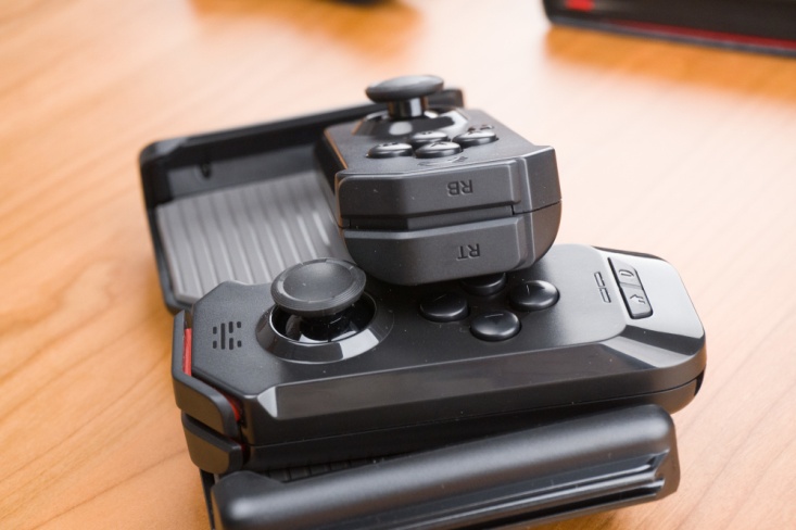 北通h2手柄评测,北通h2手柄和rog对比