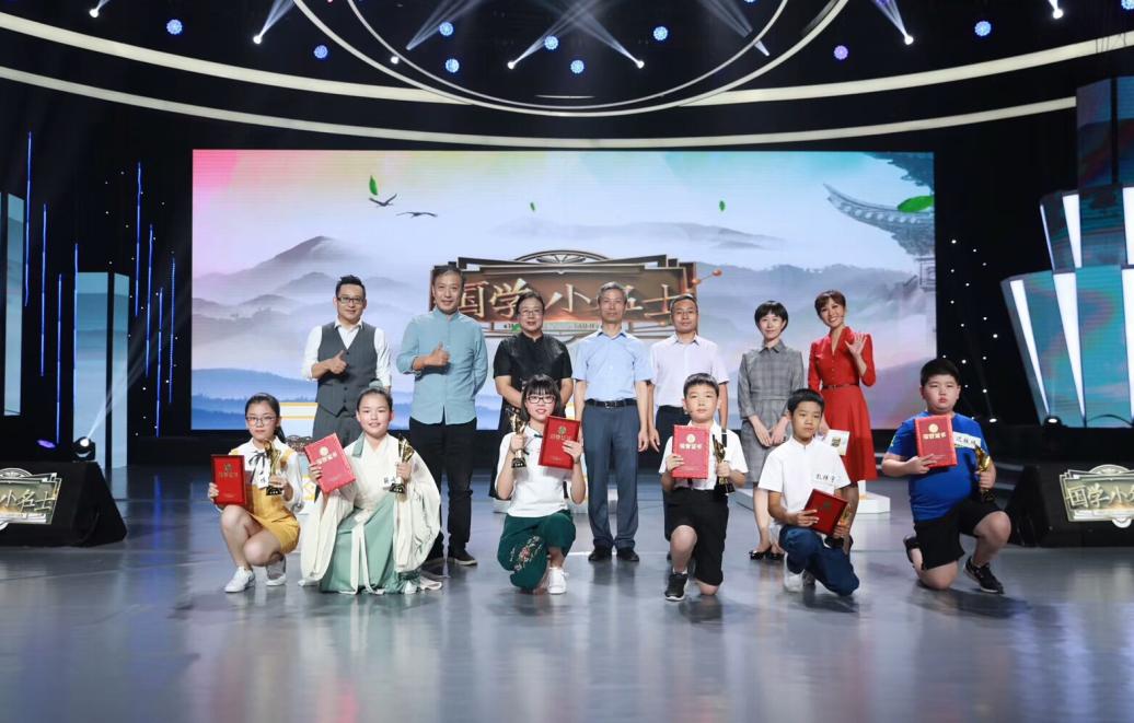 奔涌吧后浪青年们完整版,奔涌吧时代大潮中的青年后浪