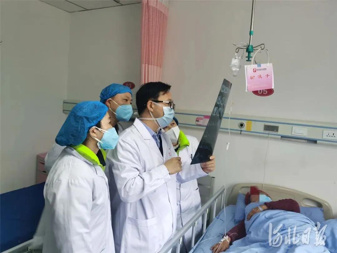 河北确诊病例继续0增长！唐山市丰润区人民医院发布一境外输入病例相关情况，15位河北英雄自神农架星夜凯旋