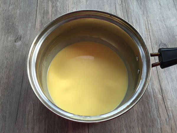 1杯牛奶两颗鸡蛋三两瘦肉,不用烤箱做蛋挞肯德基