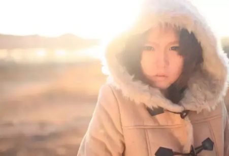 这个在平安夜离开的女生，她的故事，就是我无法道别的青春