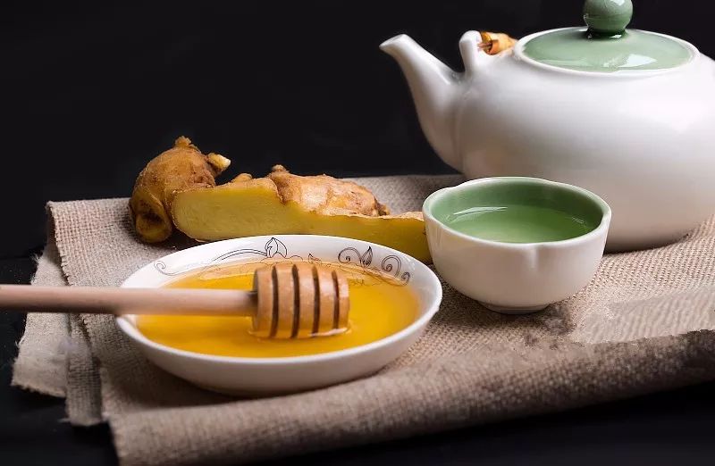 酒后头疼胃里恶心,酒后头痛胃难受