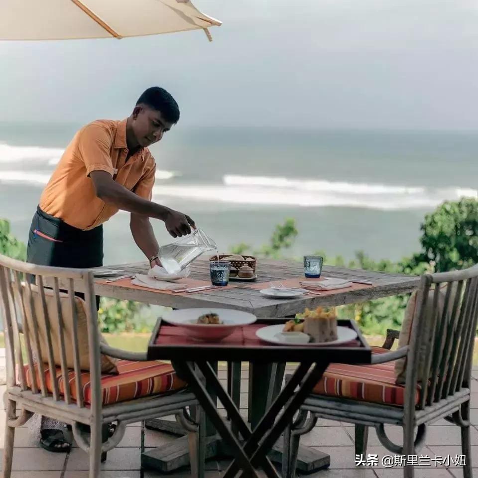 鏂噷鍏板崱缃楄幈澶忔湹,缃楄幈澶忔湹闇嶉】鑻卞紡鑼跺洯