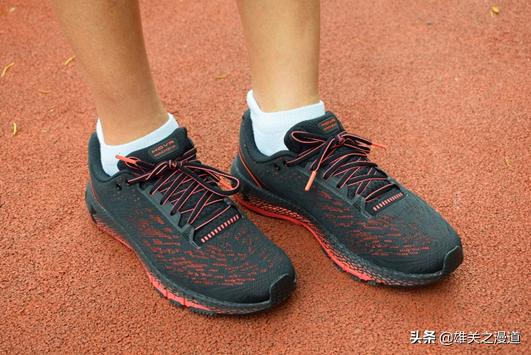 uahovrmachina跑鞋评测,uahovrphantomrn跑鞋评测