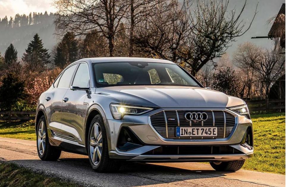 又都开始玩太阳能了?这辆现代到底咋样?