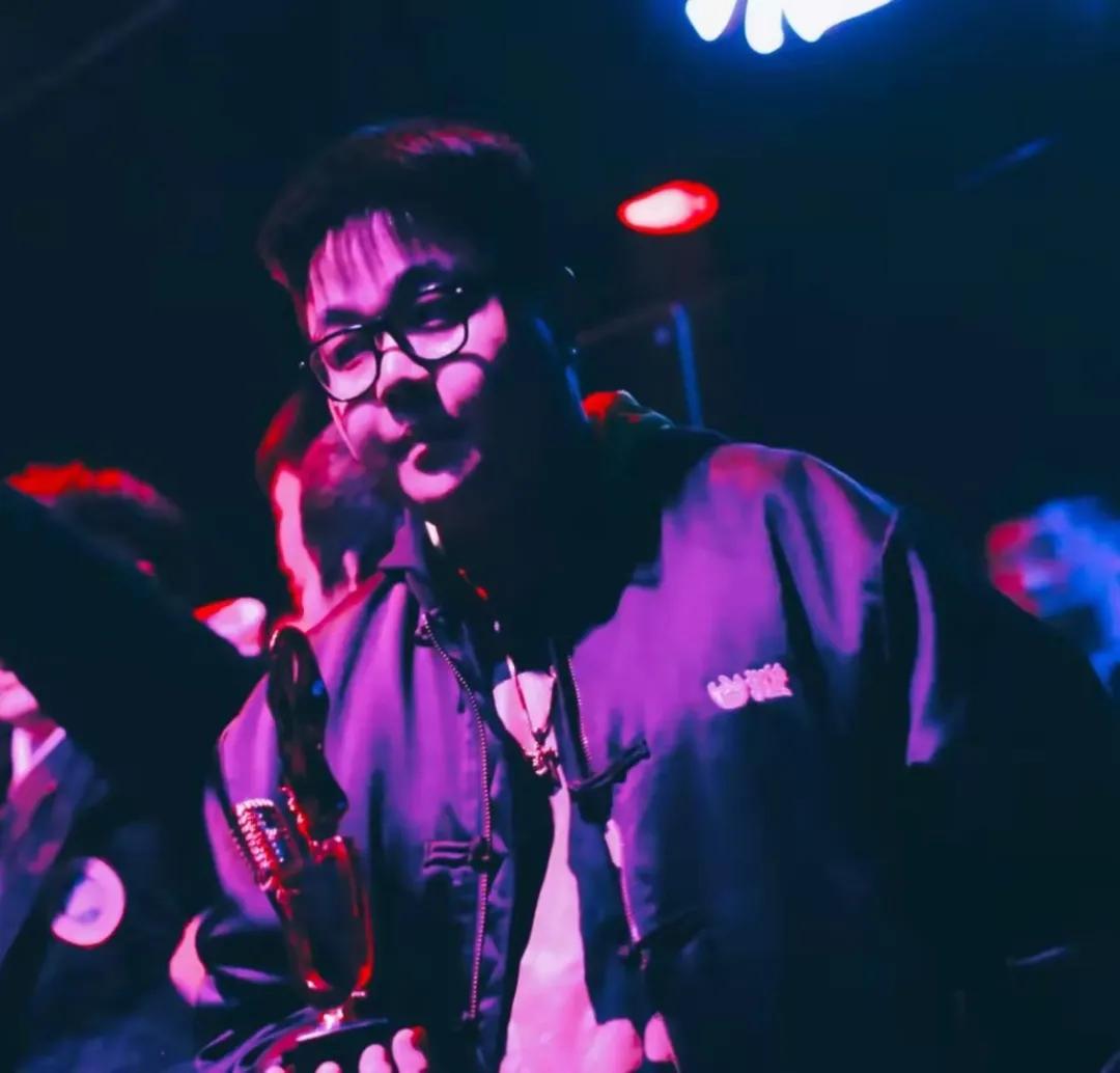 为什么大家总有一种感觉，今年说唱综艺的冠军集体“贬值”了