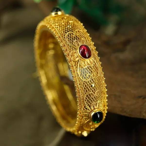 清代手镯100种,价值连城的玉手镯