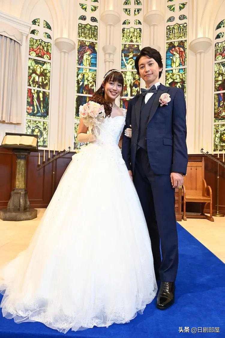 一觉醒来发现妻子换人了,反婚反育日剧推荐