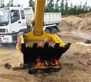 开挖机到底有没有必要,有谁能够理解开挖机的悲哀