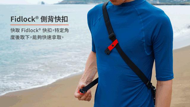 全境防水瞬扣包，地上水下都能用，下雨游泳照样玩手机