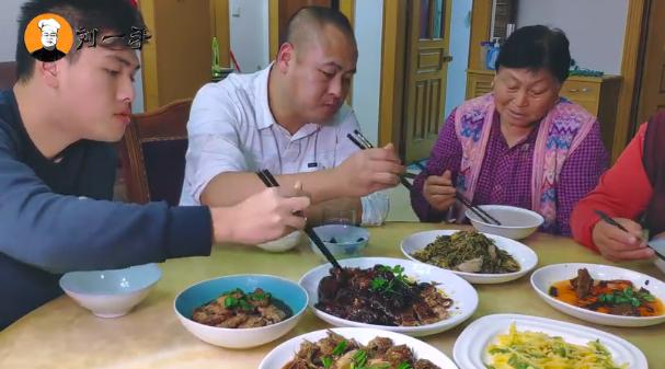 特色秘制酱鸭,正宗酱鸭