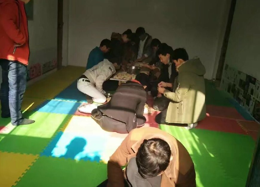 亲人陷入传销组织如何解救,家人陷入传销怎么醒悟