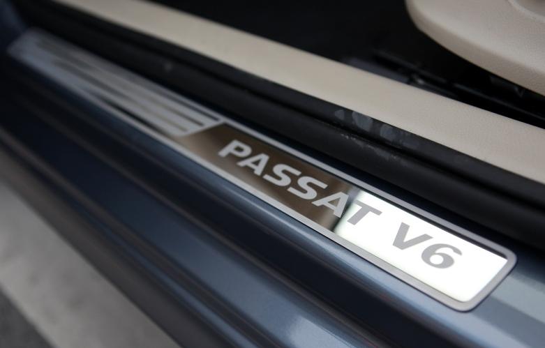 大众帕萨特1.8t最高配内饰,大众帕萨特330星空次顶配内饰