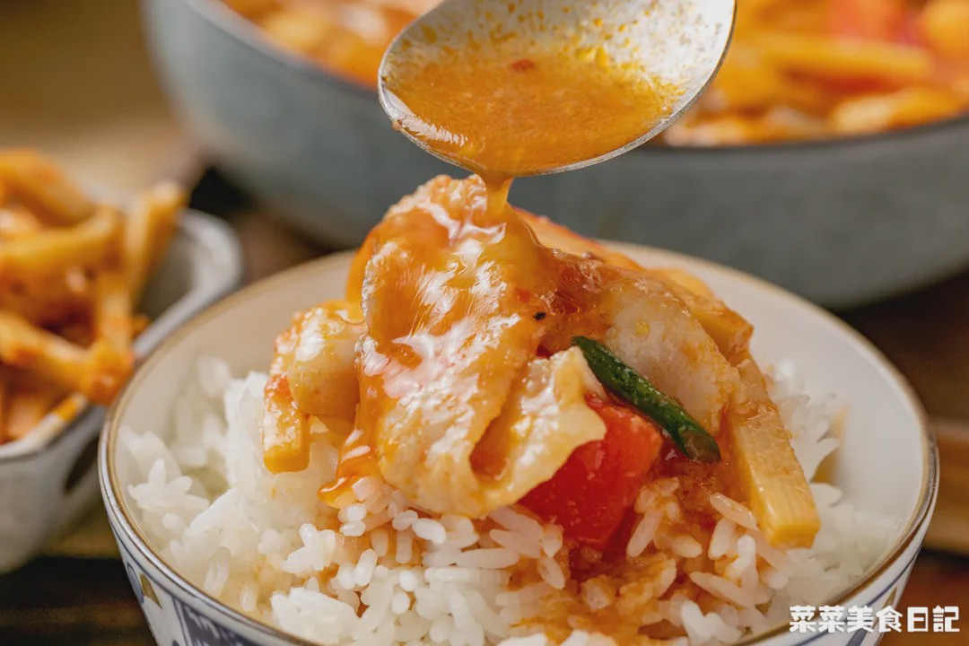 一年卖出70亿!摆摊有它必火,香到城管都要来一碗