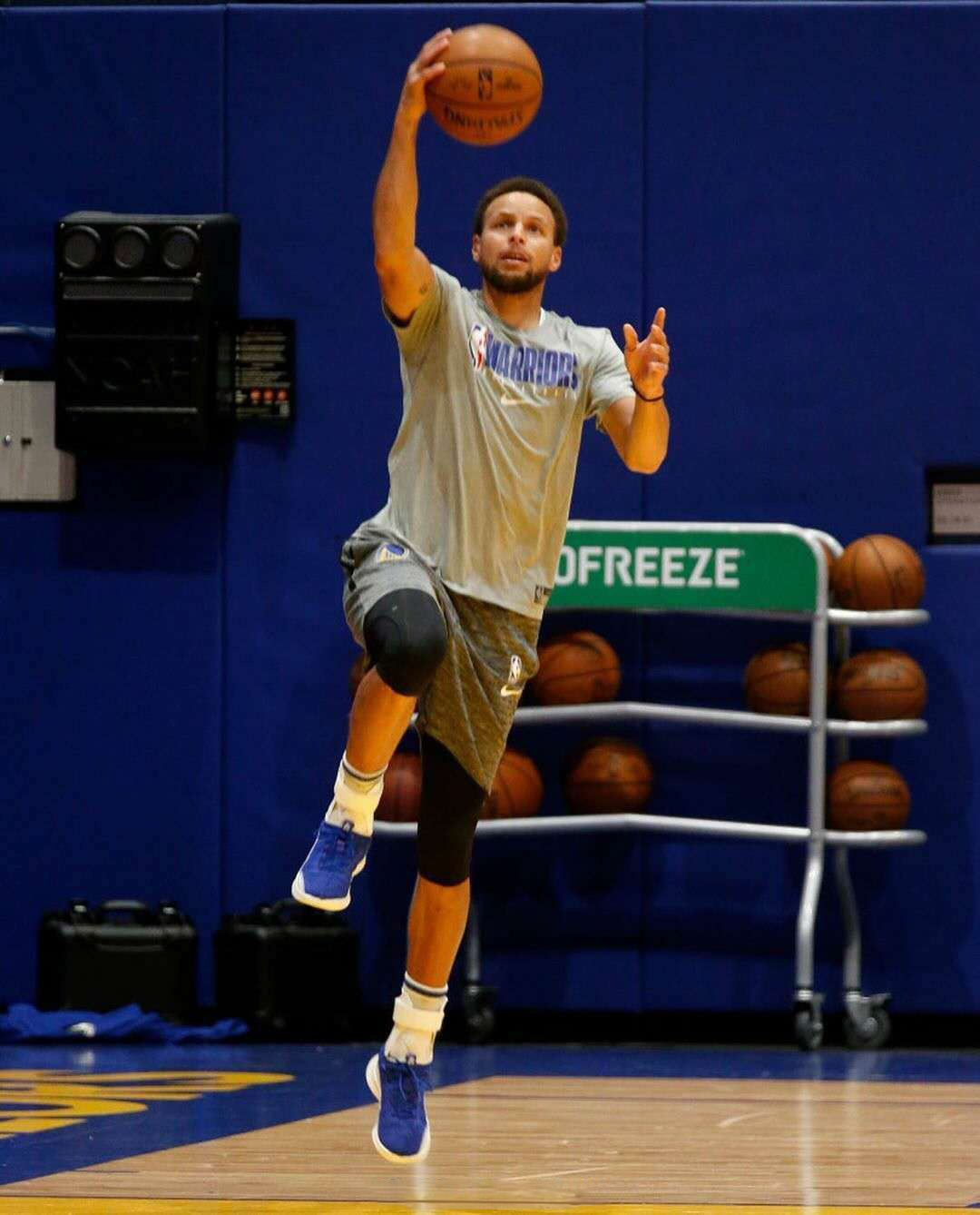 库里8新logo的意义,库里8标志设计