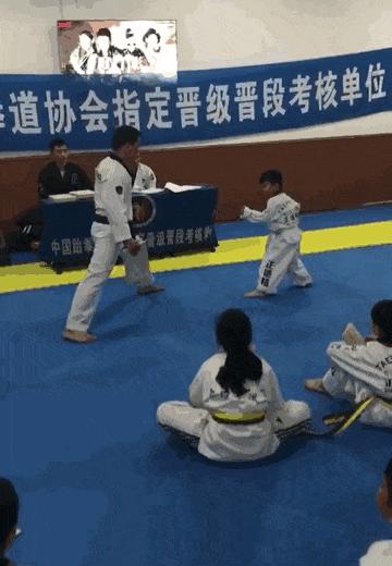 搞笑gif你们这些城里人太会玩了,搞笑gif逗比的世界你永远理解不了