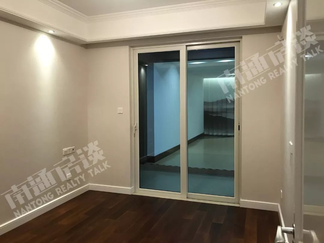 毛坯均价仅1w起的楼盘,高端楼盘与刚需楼盘对比