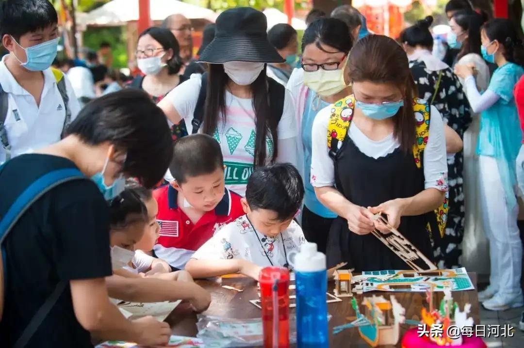 鼎游观察•你的神兽“拍了拍”你，暑期亲子游小高峰来了