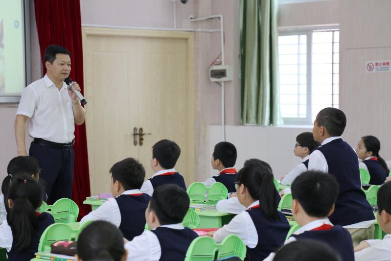 寓教于乐的教育理念,秉承寓教于乐的教育理念