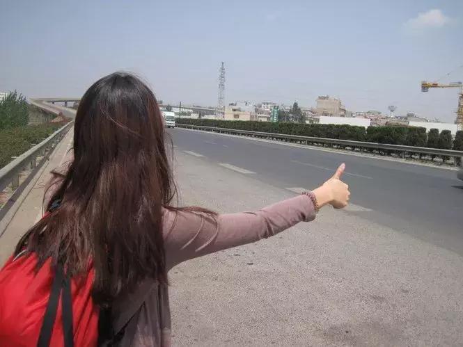 10年前，那个花83元穷游*藏西**的姑娘，后来怎么样了？