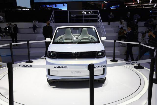 五菱宏光迷你版敞篷车图片价格,五菱宏光敞篷车五座多少钱啊