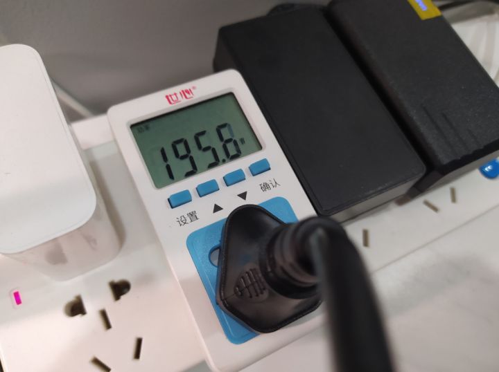 雷神最新游戏本17.3评测,雷神zeroi93070笔记本游戏测评